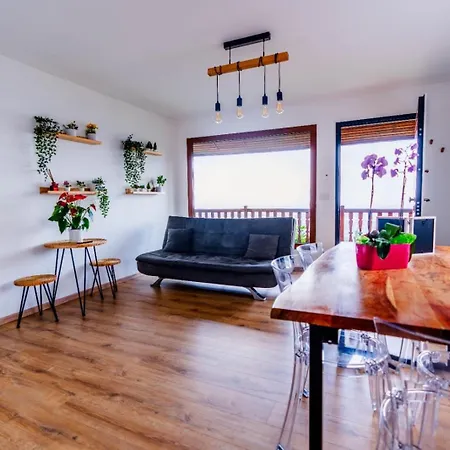 בקתה Sophie - Luxury